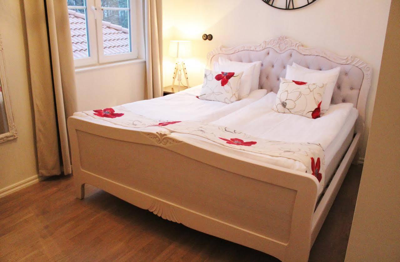 Brook Hotels Arlanda Rosersberg المظهر الخارجي الصورة